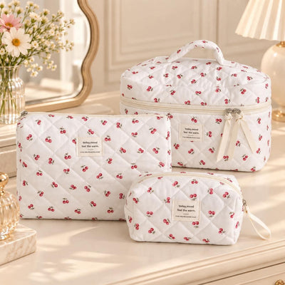 Trousse matelassée Cerises