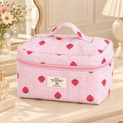 Trousse matelassée Fraises
